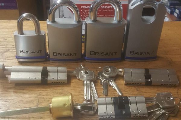 key cutting services